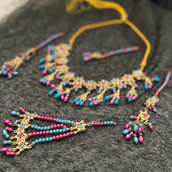 Indian Pakistani jhumka tikka earrings necklace set - Picture 16 of 16